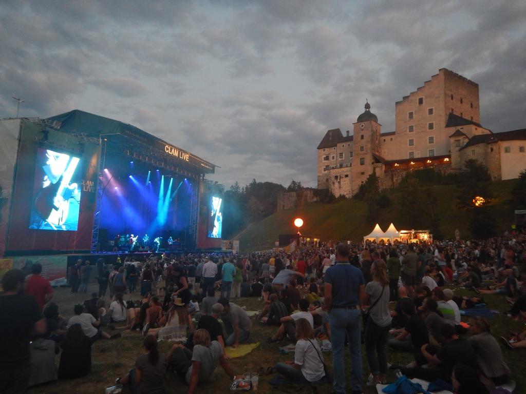 Gasthof Zur Donaubruecke Ardagger Markt Exteriör bild